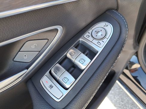Used 2019 Mercedes-Benz C 300 C 300 image 13