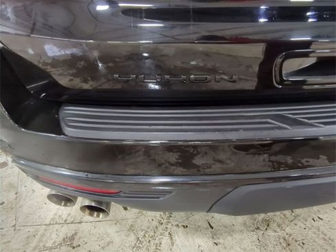 Used 2021 GMC Yukon XL Denali w/ Denali Premium Package image 31