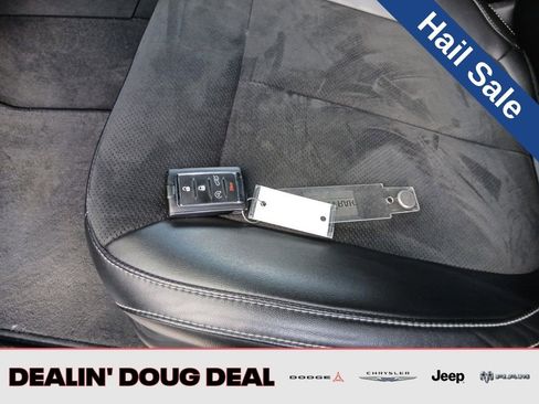 Used 2023 Jeep Grand Cherokee Altitude image 28