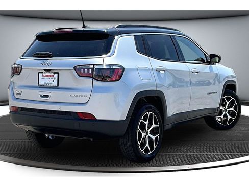 Certified 2025 Jeep Compass Limited AWD/4WD image 16