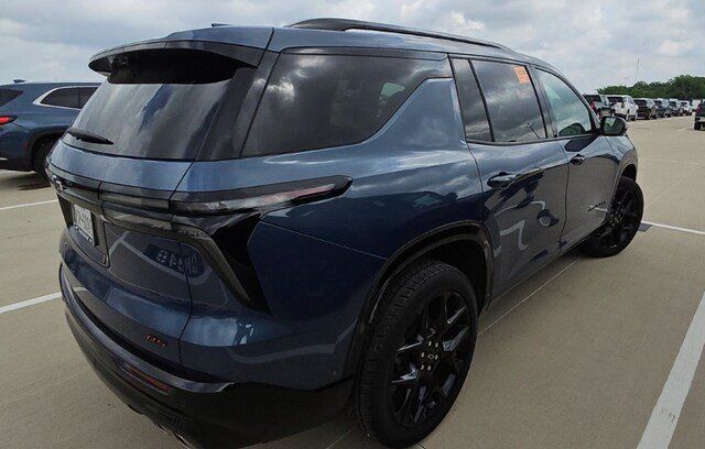 Used 2024 Chevrolet Traverse RS w/ LPO, Floor Liner Package FWD image 5