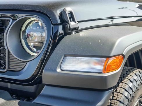New 2026 Jeep Wrangler Unlimited Sport AWD/4WD image 8