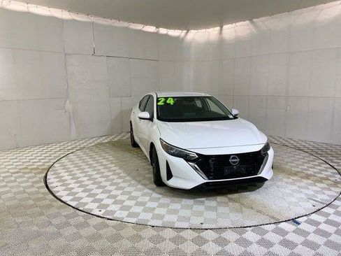 Used 2024 Nissan Sentra SV FWD image 1