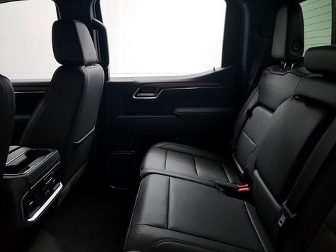 Used 2023 Chevrolet Silverado 1500 High Country AWD/4WD image 23