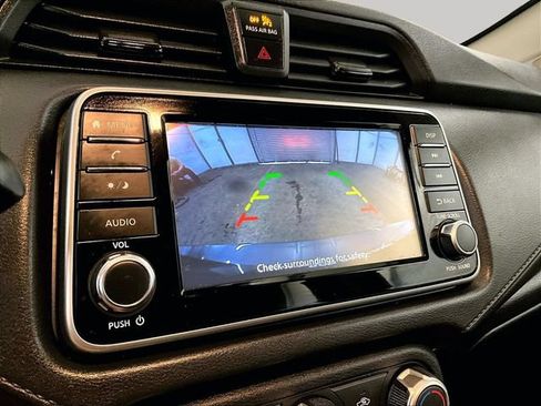 Used 2023 Nissan Versa S FWD image 20
