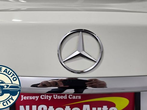 Used 2018 Mercedes-Benz C 300 4MATIC Sedan image 29