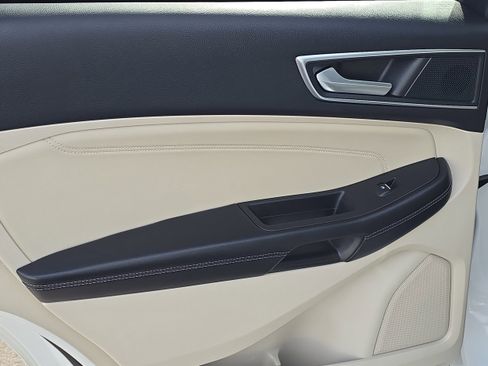 Certified 2023 Ford Edge Titanium AWD/4WD image 11