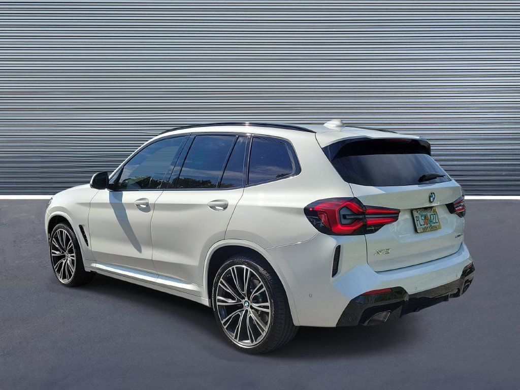 Used 2024 BMW X3 sDrive30i w/ Premium Package w/ZPA RWD image 4