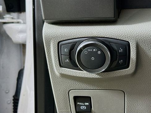 Used 2020 Ford F150 XLT image 12