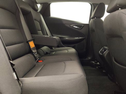 Used 2025 Chevrolet Malibu LT FWD image 19