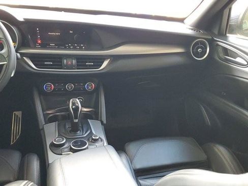Used 2018 Alfa Romeo Stelvio Ti Sport AWD/4WD image 22