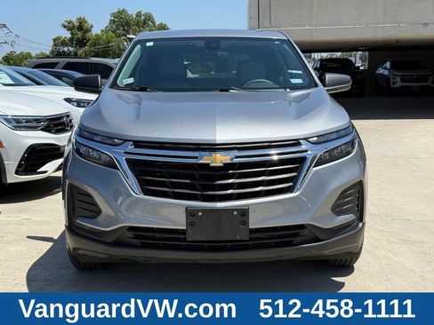 Used 2024 Chevrolet Equinox LS w/ LS Convenience Package FWD image 3