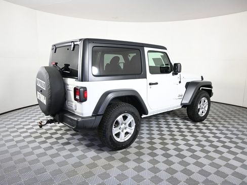 Used 2020 Jeep Wrangler Sport AWD/4WD image 6