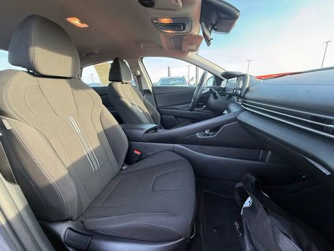 Used 2021 Hyundai Elantra SEL w/ Convenience Package FWD image 26