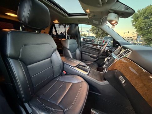 Used 2015 Mercedes-Benz ML 350 4MATIC image 48