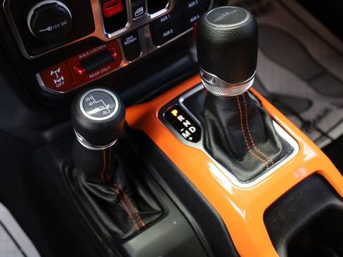 Used 2021 Jeep Gladiator Mojave w/ Auxiliary Switch Group image 51