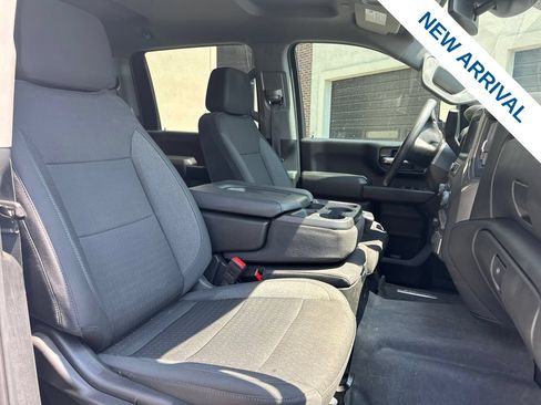 Used 2025 Chevrolet Silverado 2500 Custom w/ Custom Value Package AWD/4WD image 9