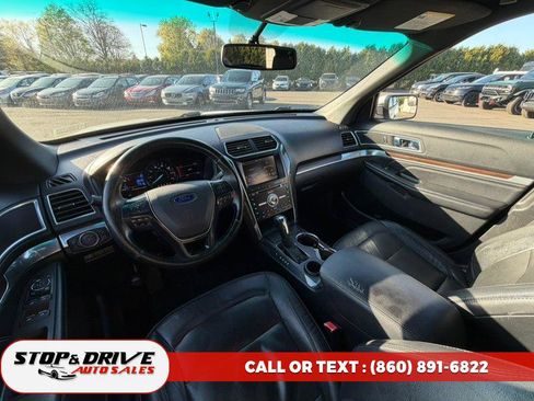 Used 2016 Ford Explorer Limited FWD image 10