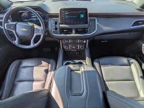 Used 2024 Chevrolet Suburban LT image 16