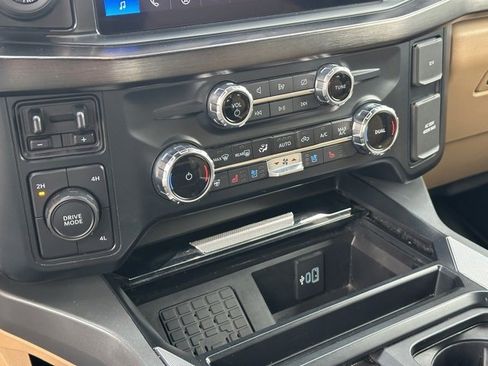 Used 2023 Ford F450 Lariat w/ Lariat Ultimate Package image 11