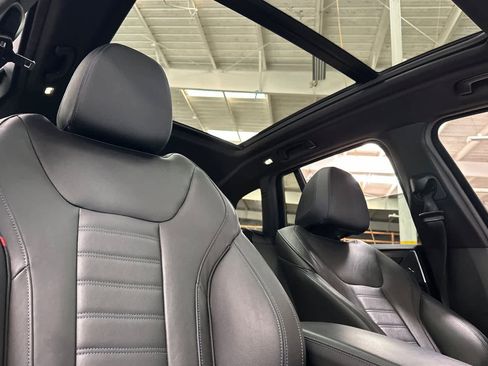 Used 2018 BMW X3 M40i w/ Premium Package image 17