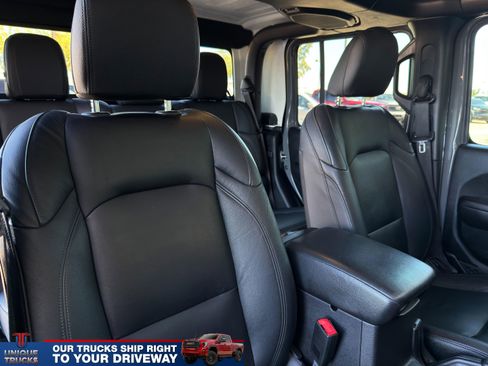 Used 2020 Jeep Gladiator Sport w/ Quick Order Package 24S image 32