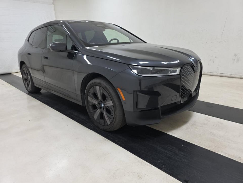 Used 2024 BMW iX xDrive50 w/ Convenience Package AWD/4WD image 3