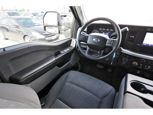 Certified 2024 Ford F250 XL w/ STX Appearance Package AWD/4WD image 11