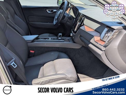 Certified 2023 Volvo XC60 B5 Plus w/ Climate Package AWD/4WD image 28