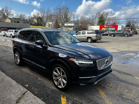 Used 2017 Volvo XC90 T6 Inscription w/ Vision Package image 3