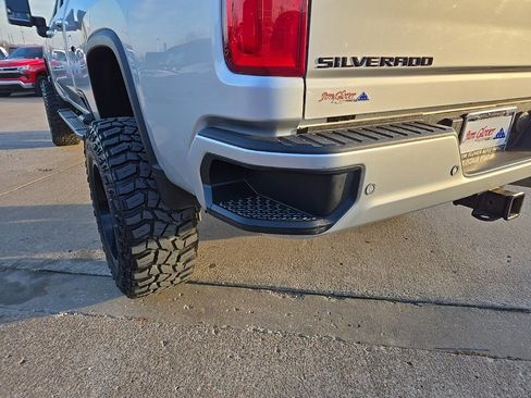 Used 2020 Chevrolet Silverado 3500 LTZ w/ LTZ Premium Package image 52