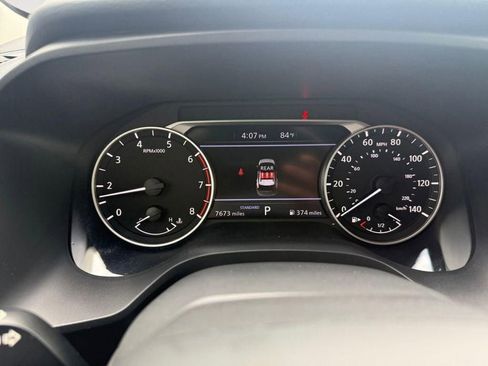 Used 2025 Nissan Rogue S FWD image 14