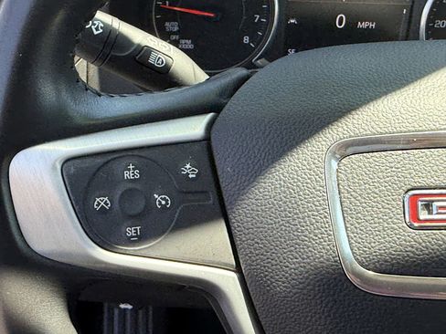 Used 2020 GMC Terrain SLT image 16