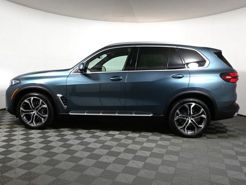 Used 2026 BMW X5 xDrive40i image 2