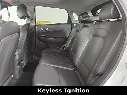 Used 2023 Hyundai Kona Limited image 12