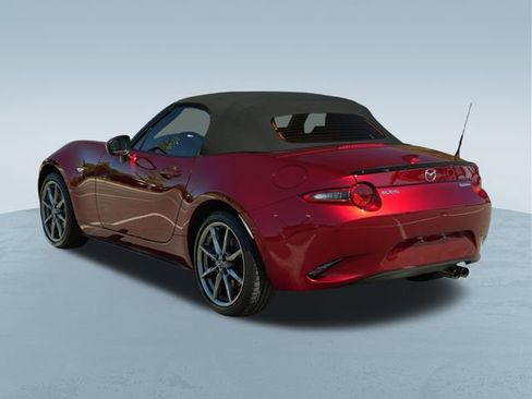 Used 2023 MAZDA MX-5 Miata Grand Touring RWD image 6