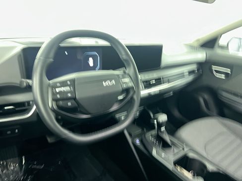 Certified 2025 Kia K4 EX FWD image 27