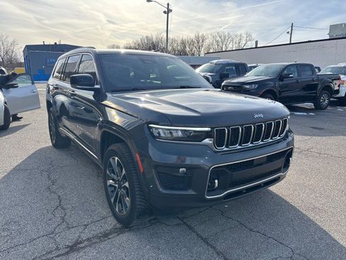 Used 2022 Jeep Grand Cherokee L Overland image 3