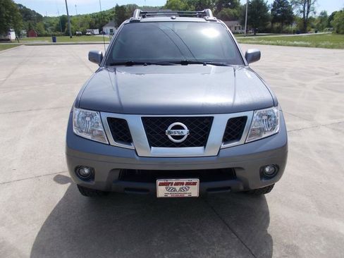 Used 2020 Nissan Frontier PRO-4X w/ Pro-4x Utility Package image 9