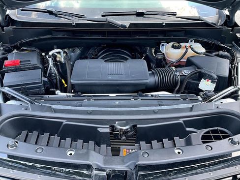 Used 2024 Cadillac Escalade Premium Luxury AWD/4WD image 32