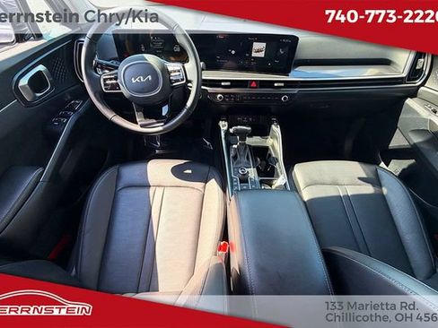 Used 2024 Kia Sorento S AWD/4WD image 9