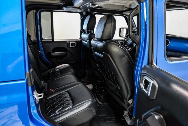 Used 2020 Jeep Gladiator Rubicon AWD/4WD image 34