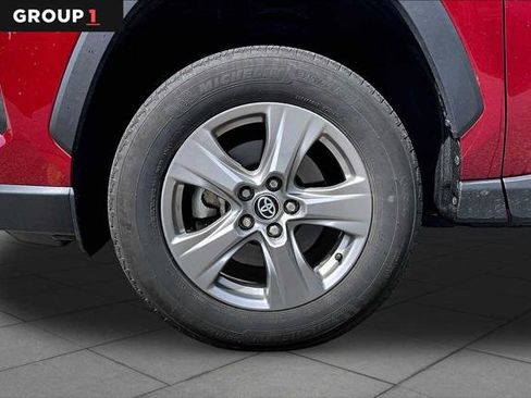 Certified 2025 Toyota RAV4 XLE AWD/4WD image 11
