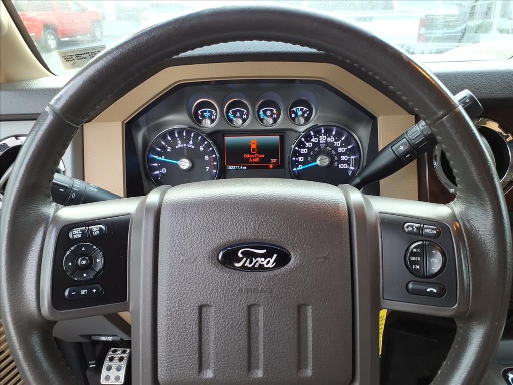 Used 2015 Ford F250 Lariat w/ Lariat Ultimate Package AWD/4WD image 16