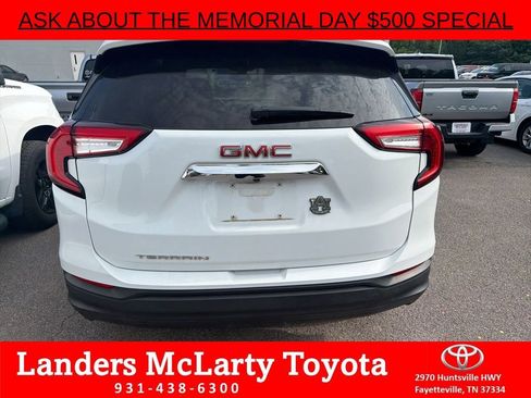 Used 2022 GMC Terrain SLE w/ Driver Convenience Package FWD image 8
