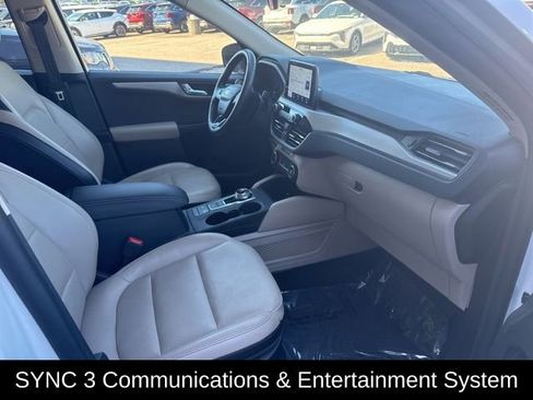 Used 2020 Ford Escape SEL image 5