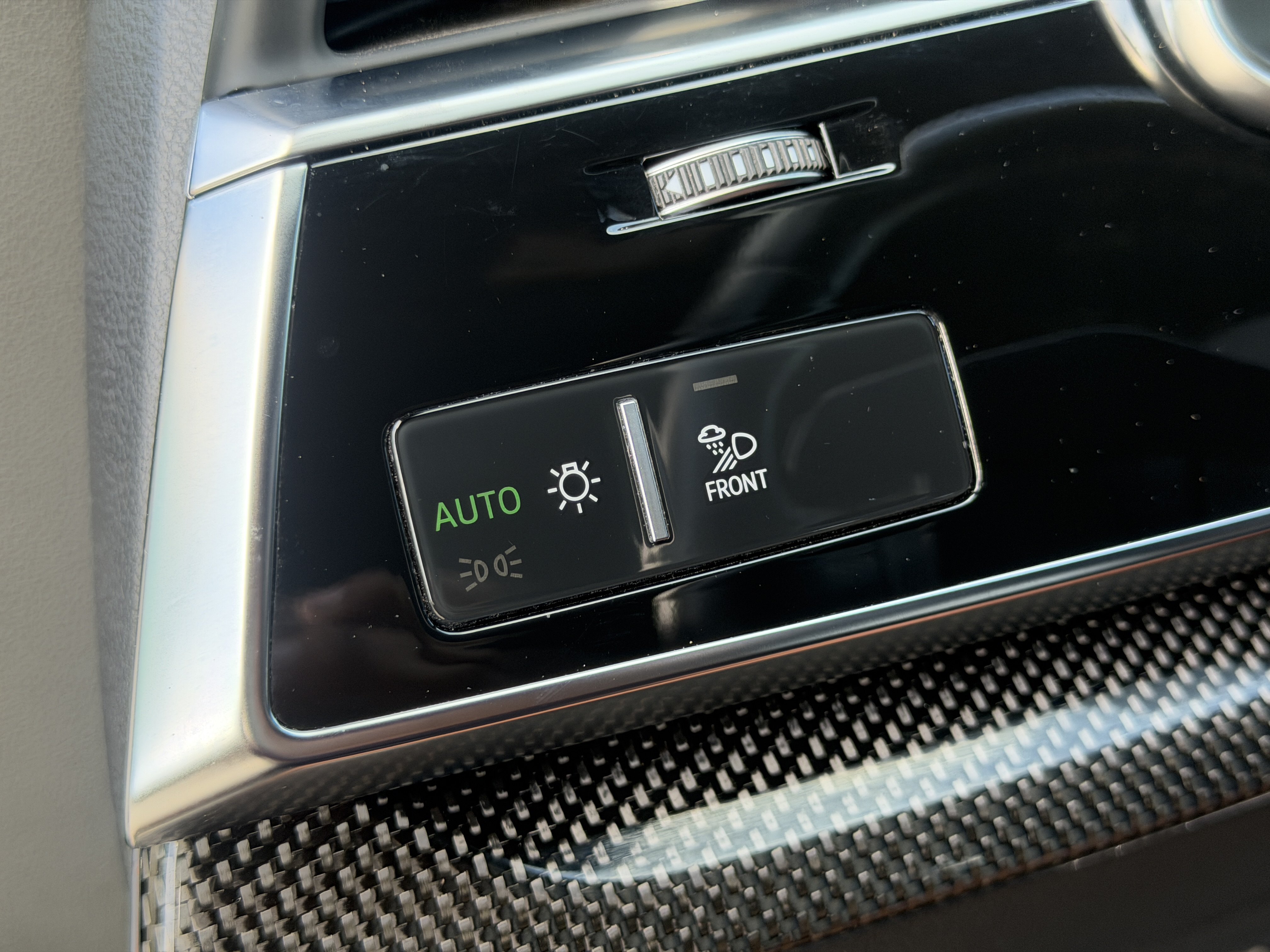 Used 2023 Audi SQ7 Prestige AWD/4WD image 30