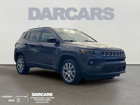 Certified 2024 Jeep Compass Latitude image 1