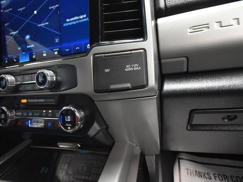 Used 2022 Ford F350 Lariat w/ Lariat Ultimate Package AWD/4WD image 21