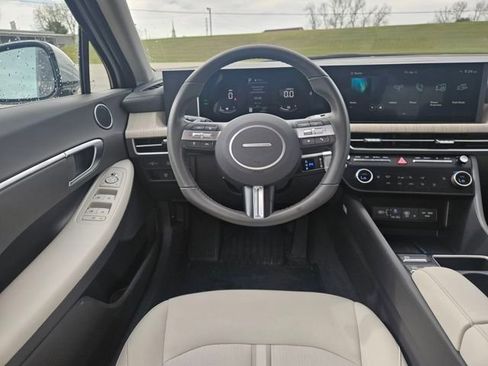 Used 2025 Hyundai Sonata SEL image 13